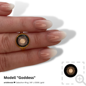 Cabochon-Ring "Goddess"